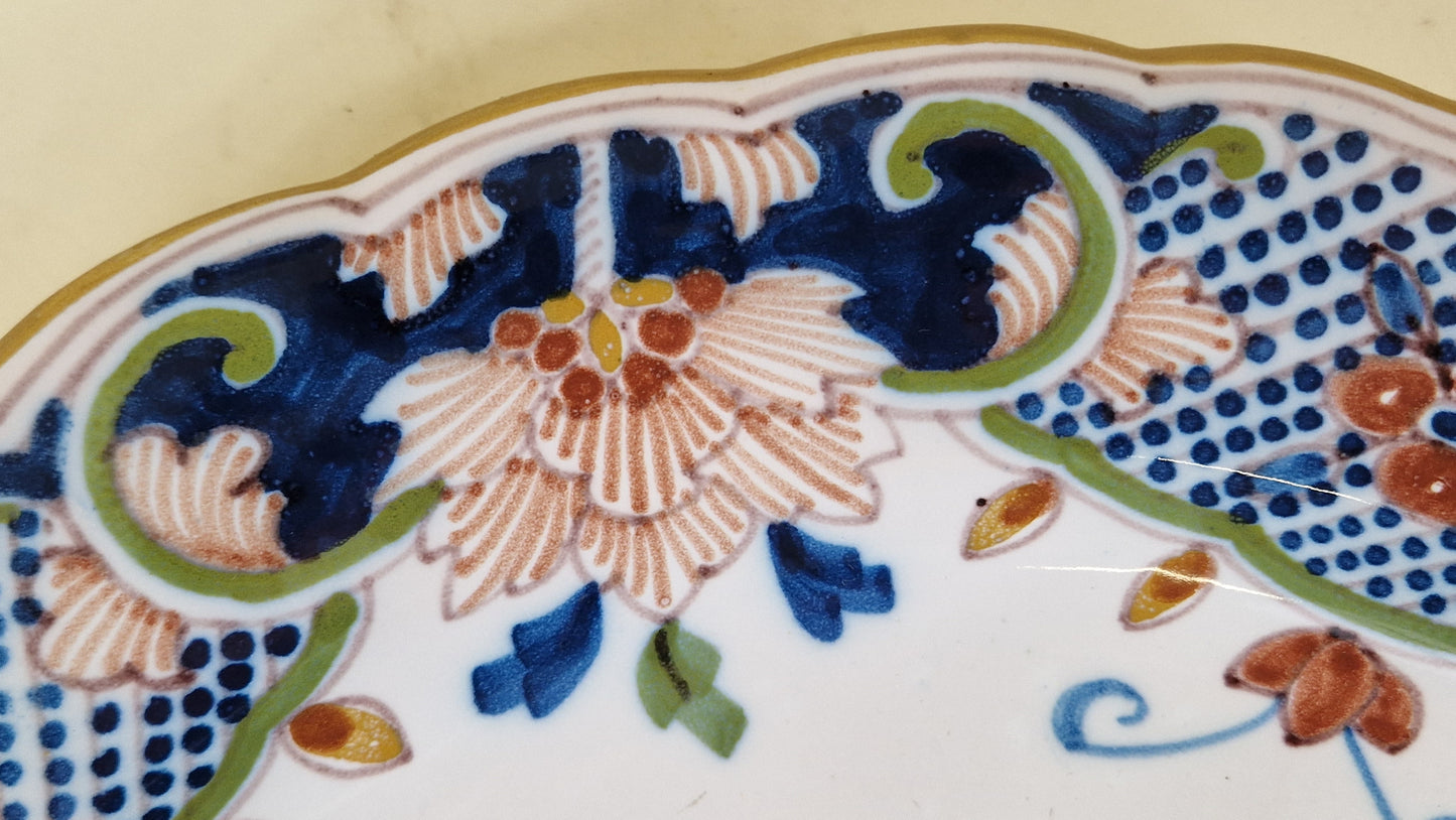 Vintage Makkumer Earthwork Wall Plate - Beautiful Flower Design