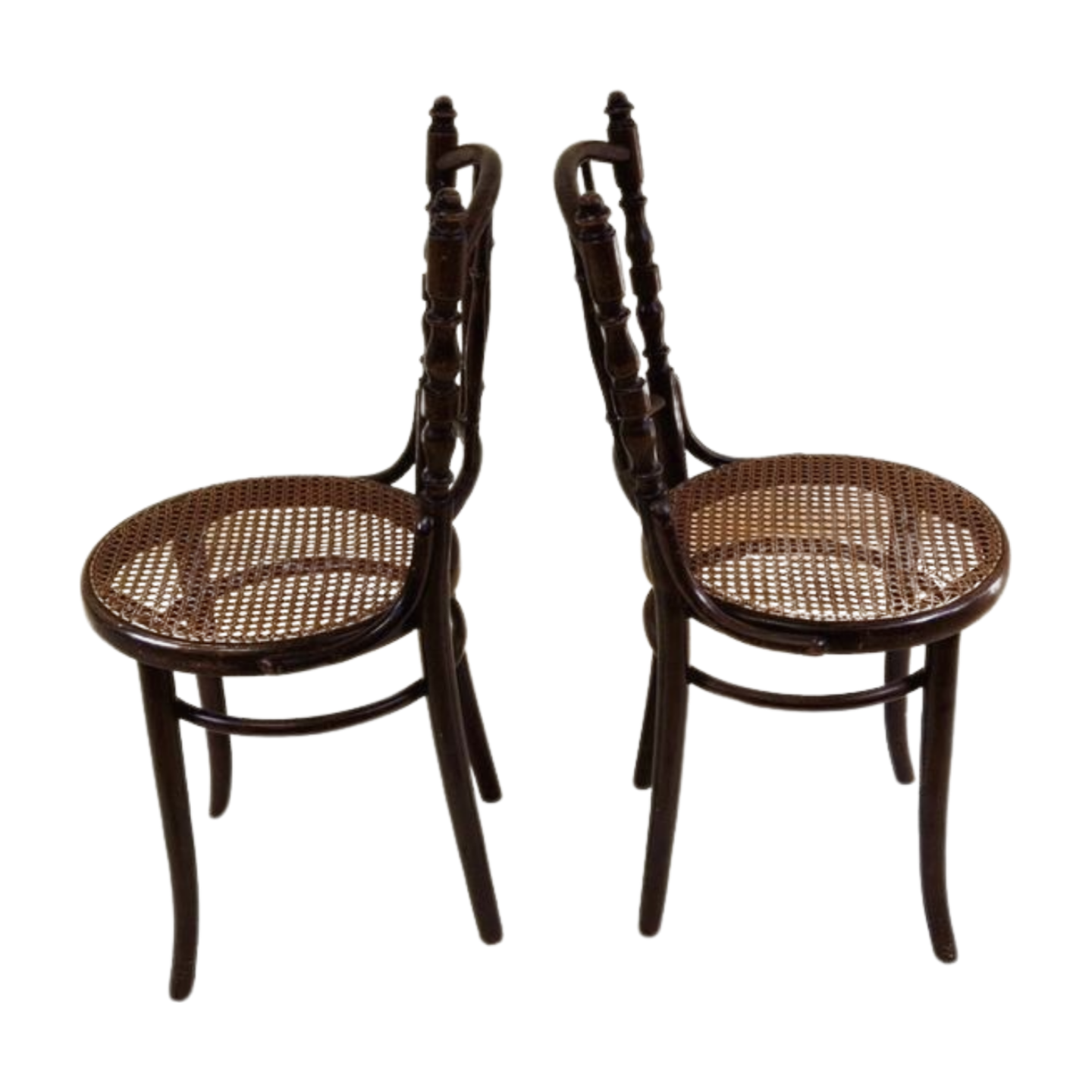 Set van 2 antieke J. Kohn thonet stoelen met prachtige patina 