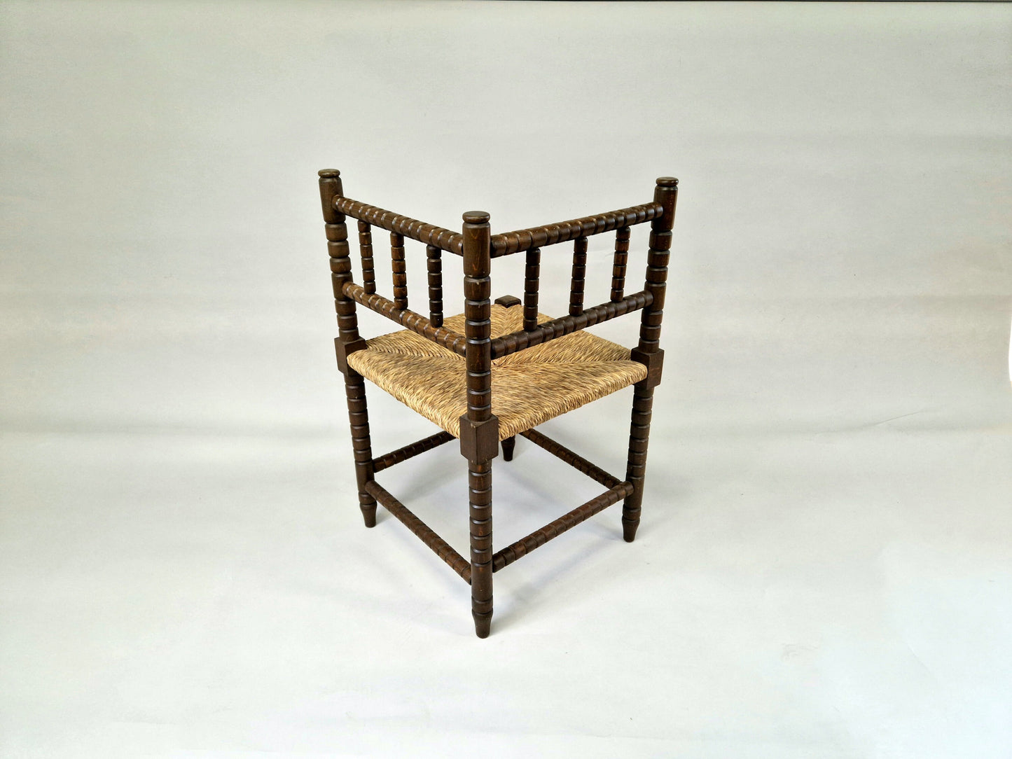 Antique english bobbin Corner Chair, Bobbin Chair, Rush Seat Chair, Knitting Chair, Country Living, Farmhouse Decor, antique stool, 1920